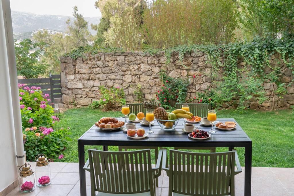 Central & Elegant Suite With Private Garden Argostoli  Exteriér fotografie